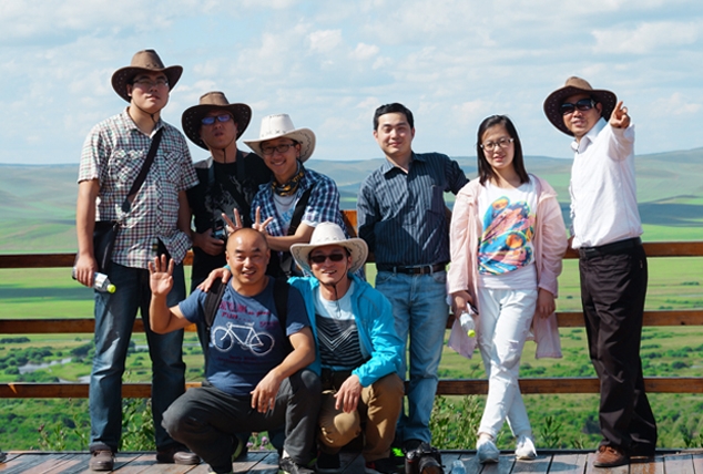 公司優(yōu)秀員工內(nèi)蒙古賽馬！